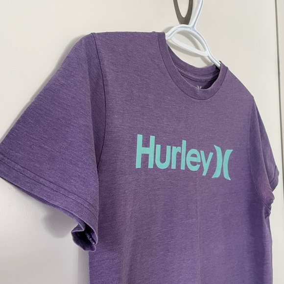 Hurley tshirt - Picture 2 of 5